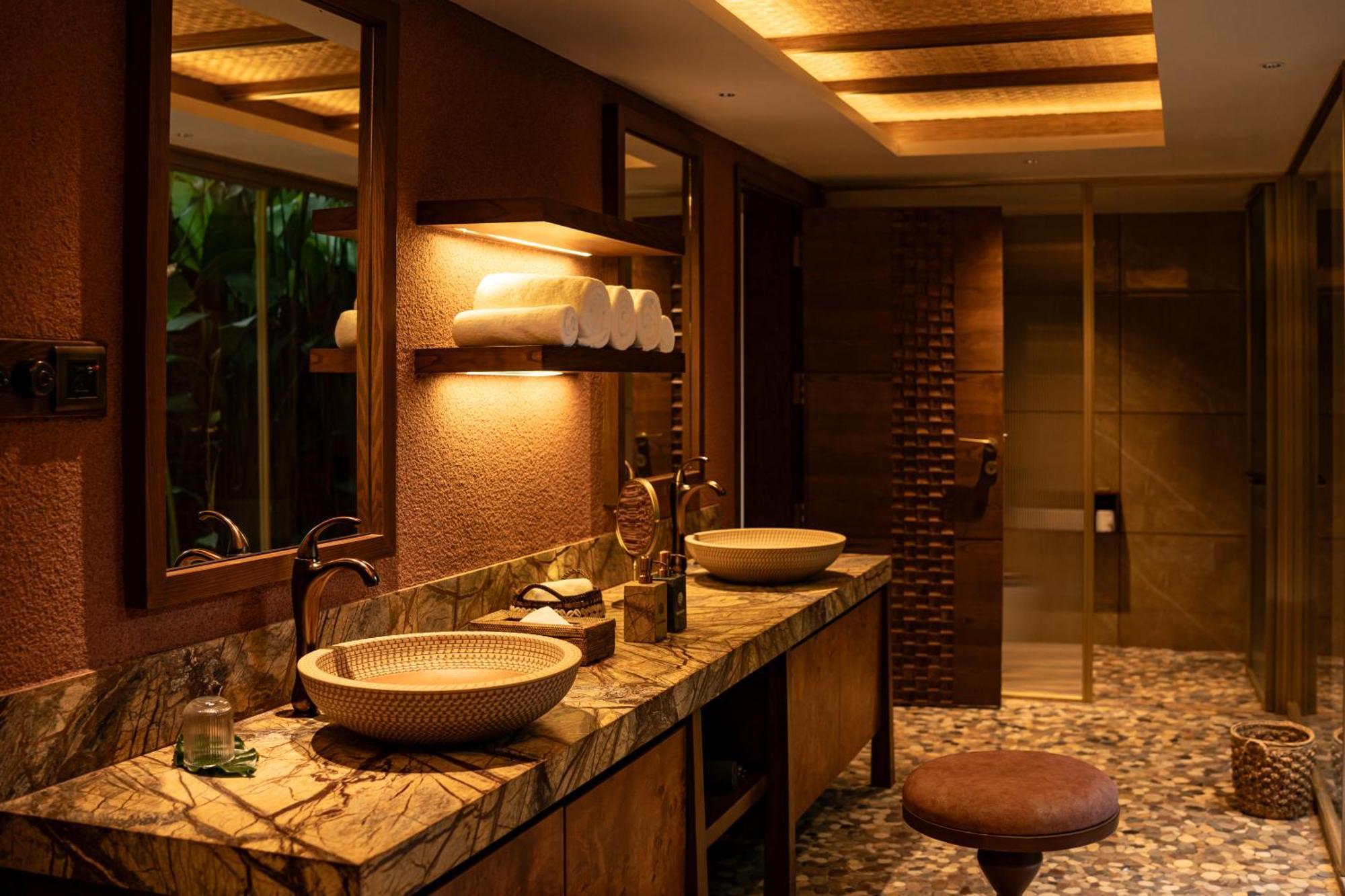 Timbertales Luxury Resort Coorg 马迪凯里 外观 照片