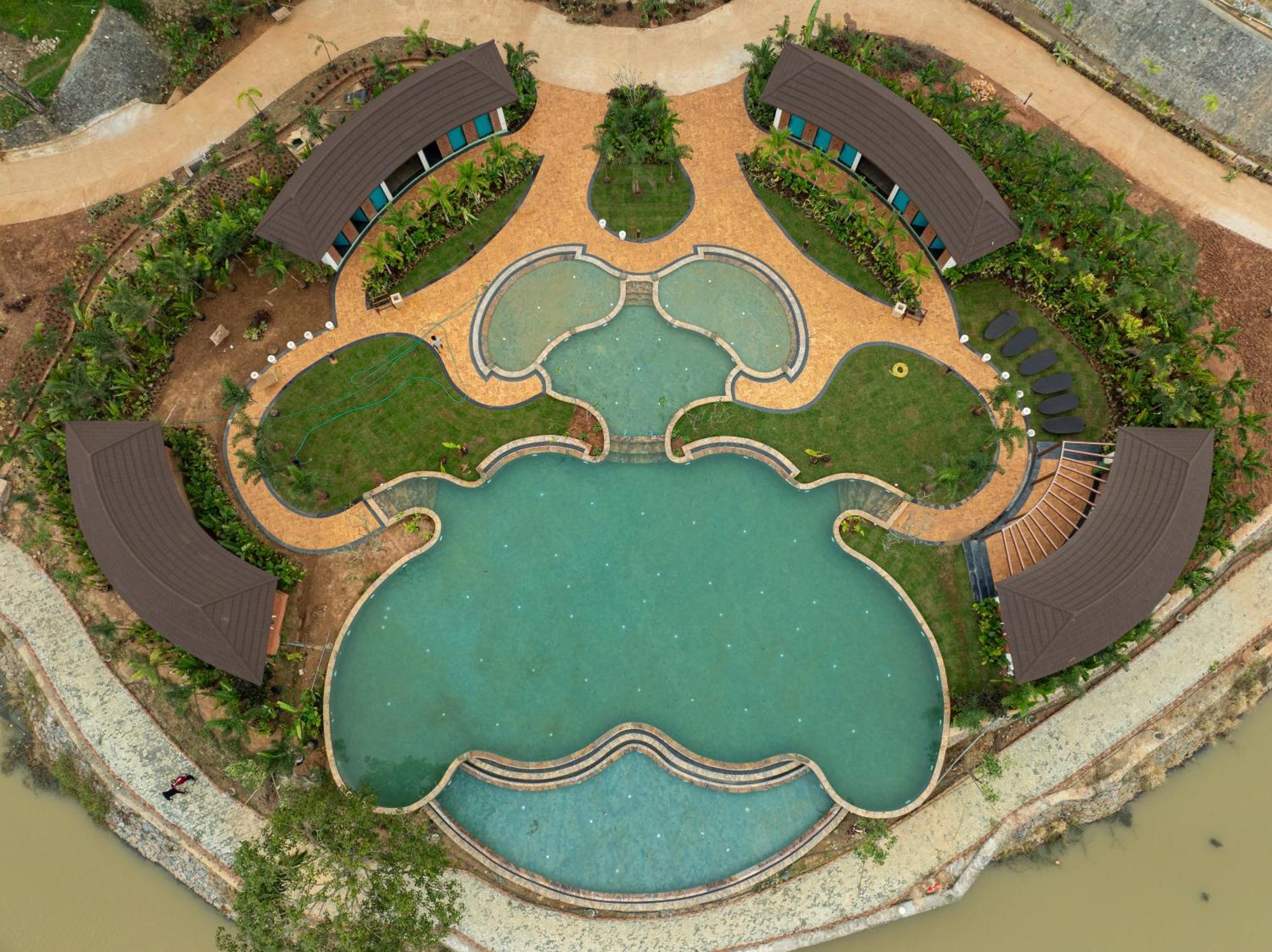 Timbertales Luxury Resort Coorg 马迪凯里 外观 照片